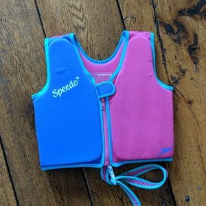 Swim floating life vest